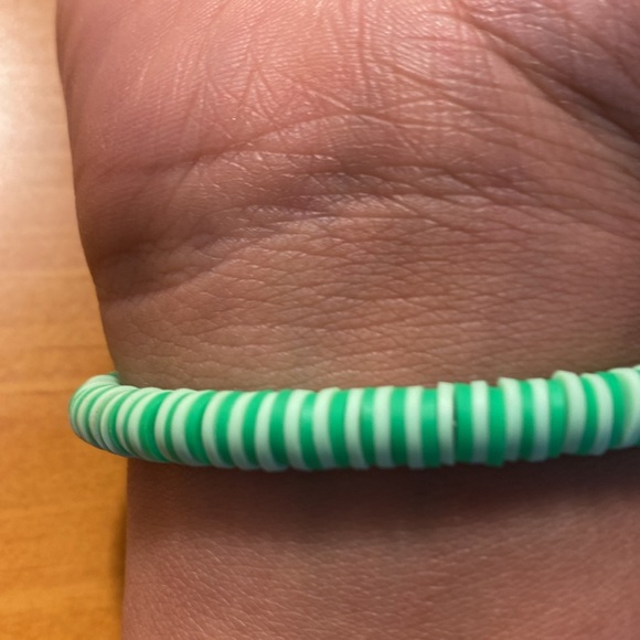 I’m selling this bracelet that’s why says “stay fresh” on it - Picture 5 of 5